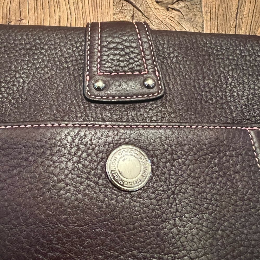 🌸Coach🌸pebble leather bag. Brown and pink stitching - Picture 14 of 16